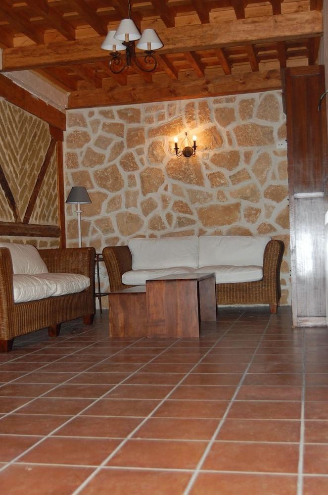 La Casona De Dona Petra Hotel Villarmentero de Campos Exterior photo