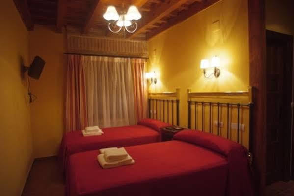 La Casona De Dona Petra Hotel Villarmentero de Campos Exterior photo